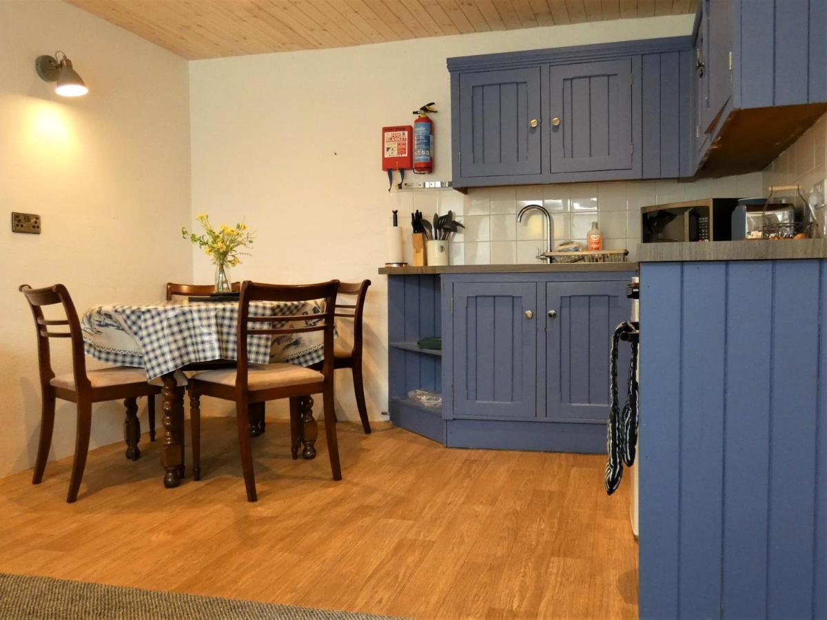 Abergwynant Farm Glamping & Apartments ドルゲラウ エクステリア 写真