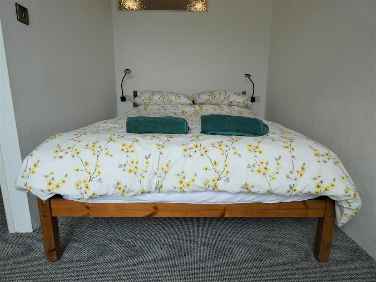 Abergwynant Farm Glamping & Apartments ドルゲラウ エクステリア 写真