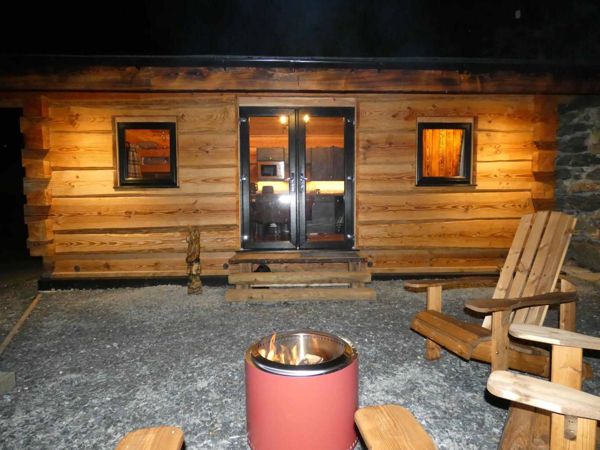 Abergwynant Farm Glamping & Apartments ドルゲラウ エクステリア 写真