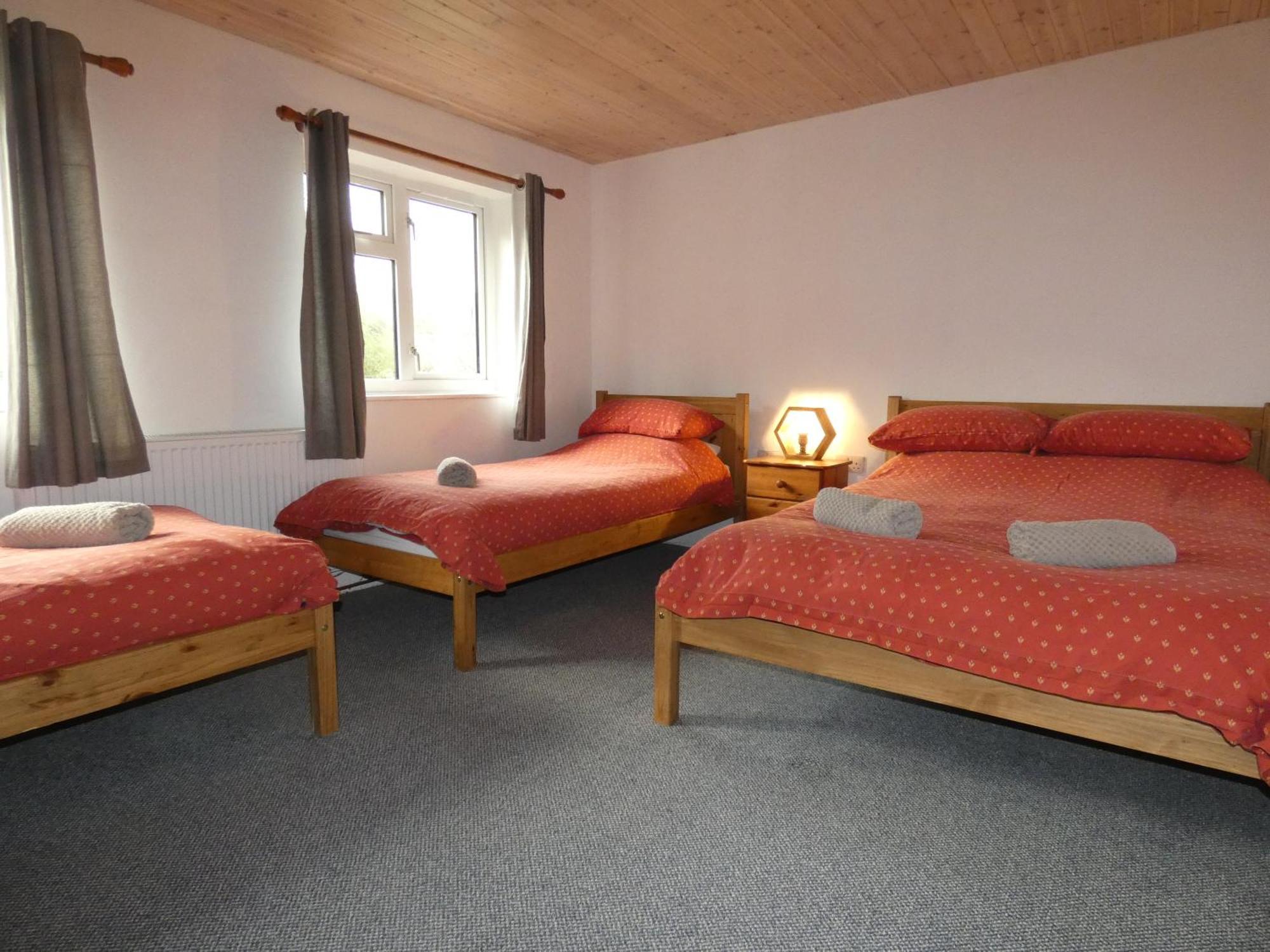 Abergwynant Farm Glamping & Apartments ドルゲラウ エクステリア 写真